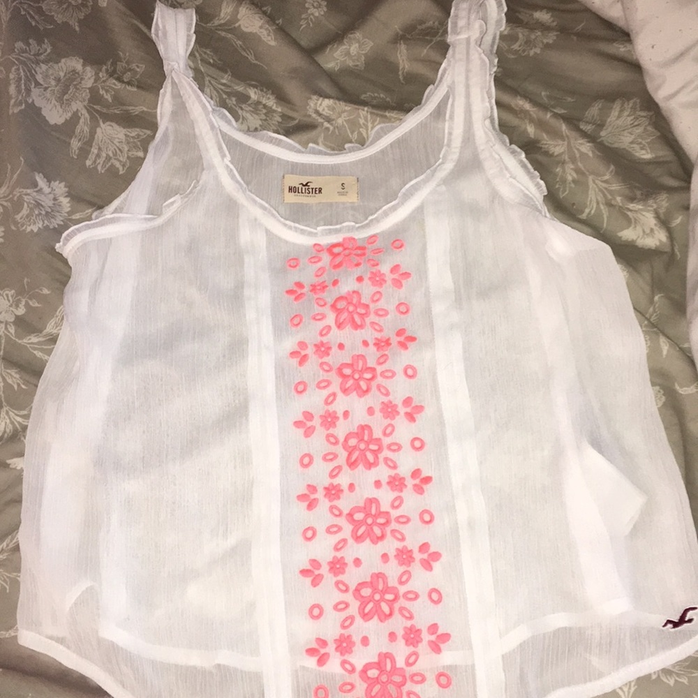 White flowered tank top blouse